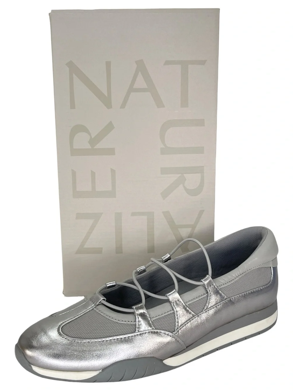 Naturalizer leather textile